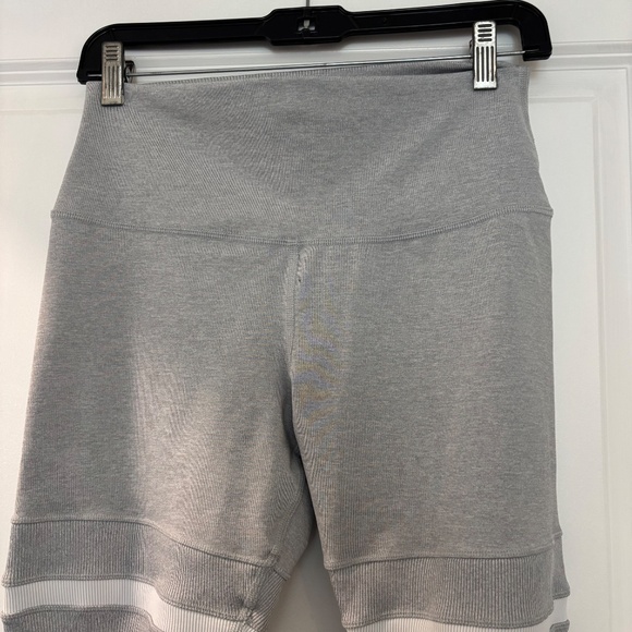 Alo Yoga High Rise Legit Legging - Picture 6 of 13